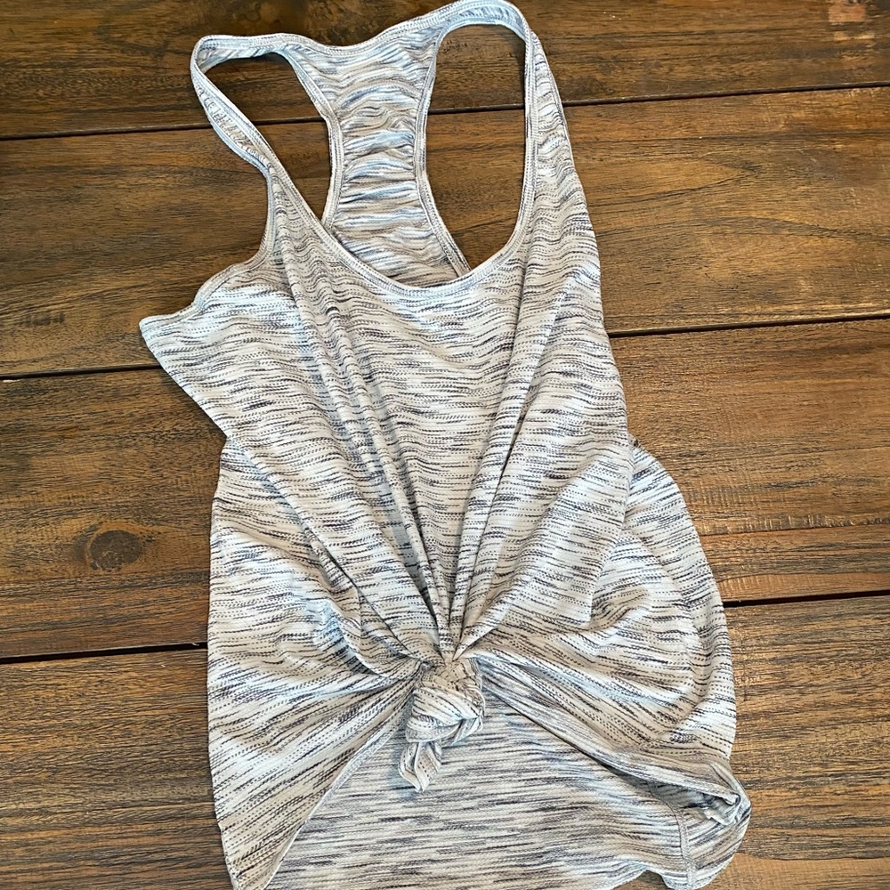 Lululemon Space Grey tank